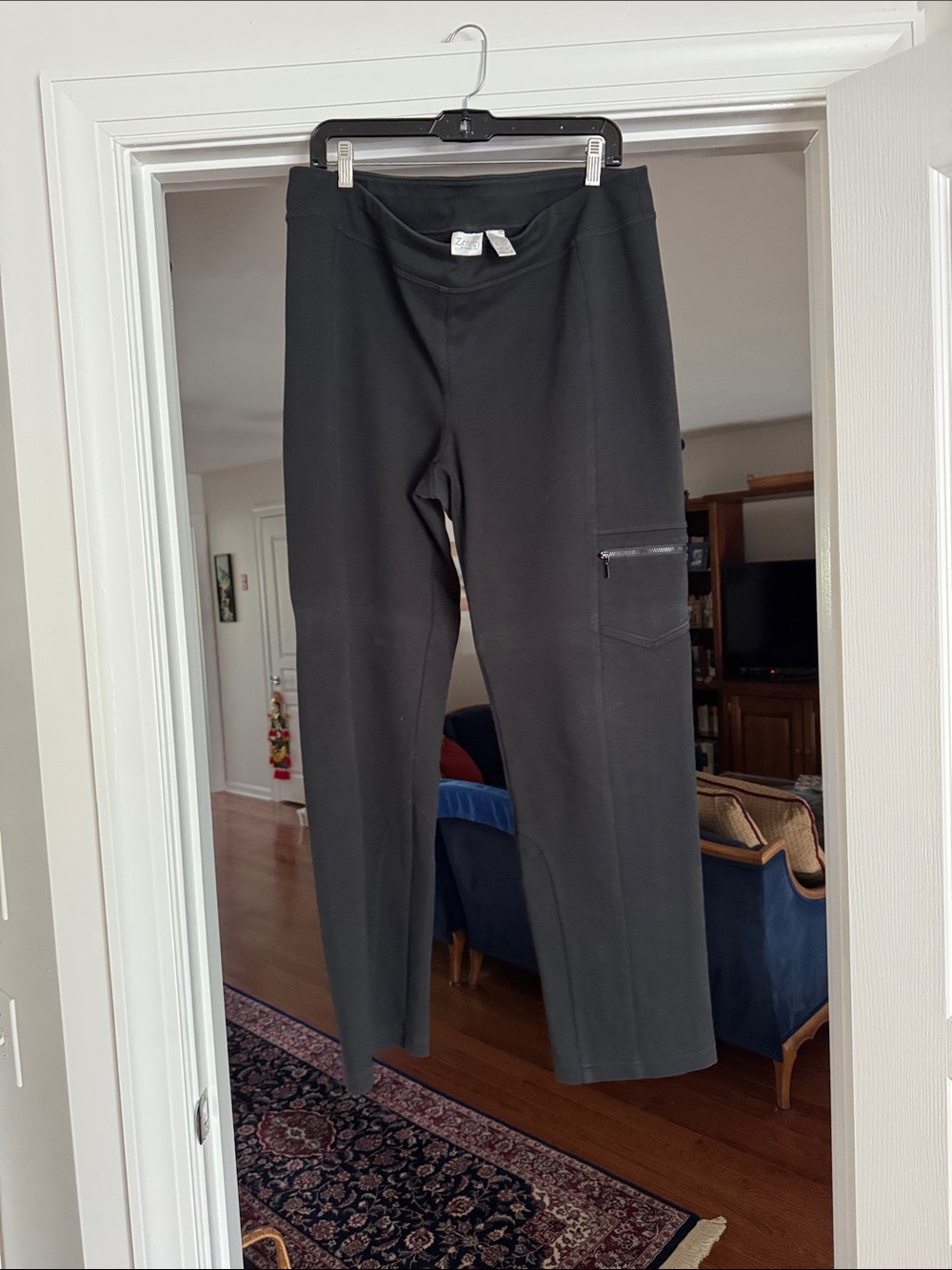 Chico’s Zenergy, Black Straight-Leg Cargo pants